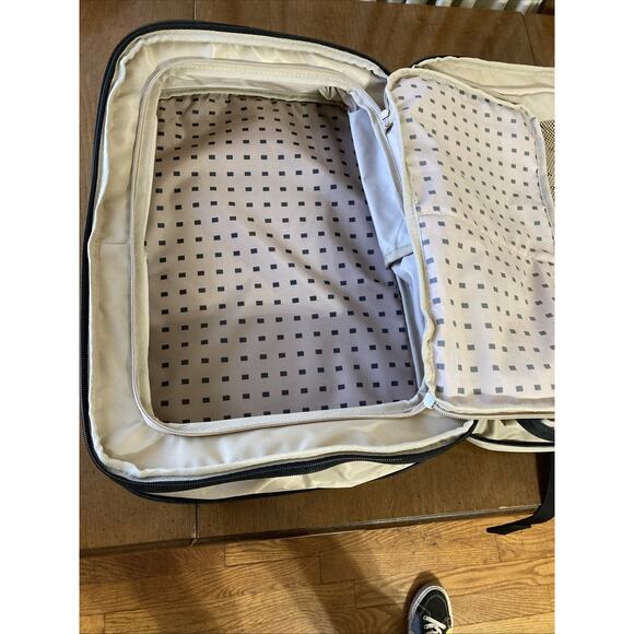 Duchamp London Expandable Travel Backpack Suitcase New Tan Carry-On USB Nylon - Picture 10 of 16